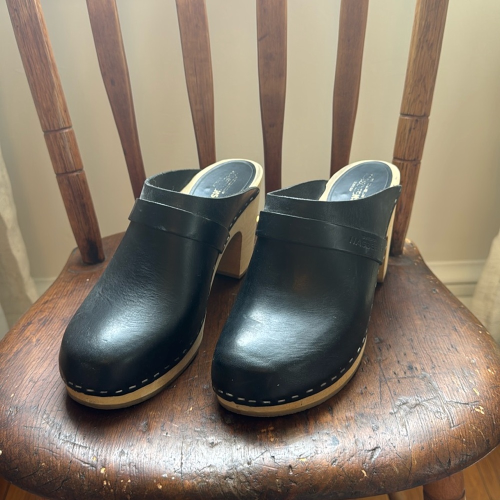 Swedish Hasbeen black clogs